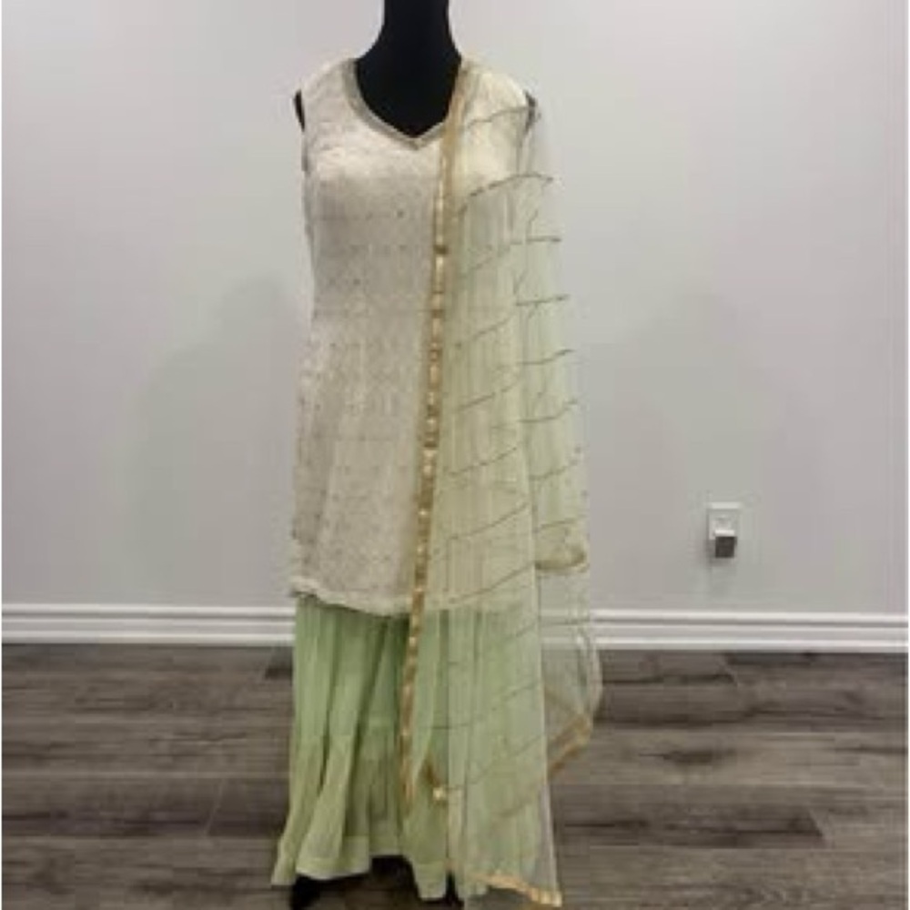 Elegant Cream and Green Women's Skirt